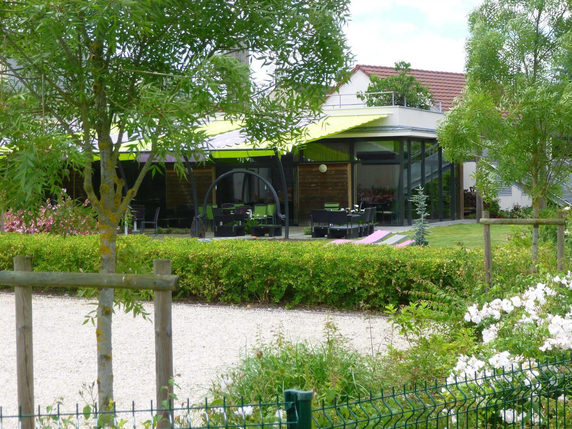 Logis Hotel Terre De Loire Belleville-sur-Loire Exterior foto